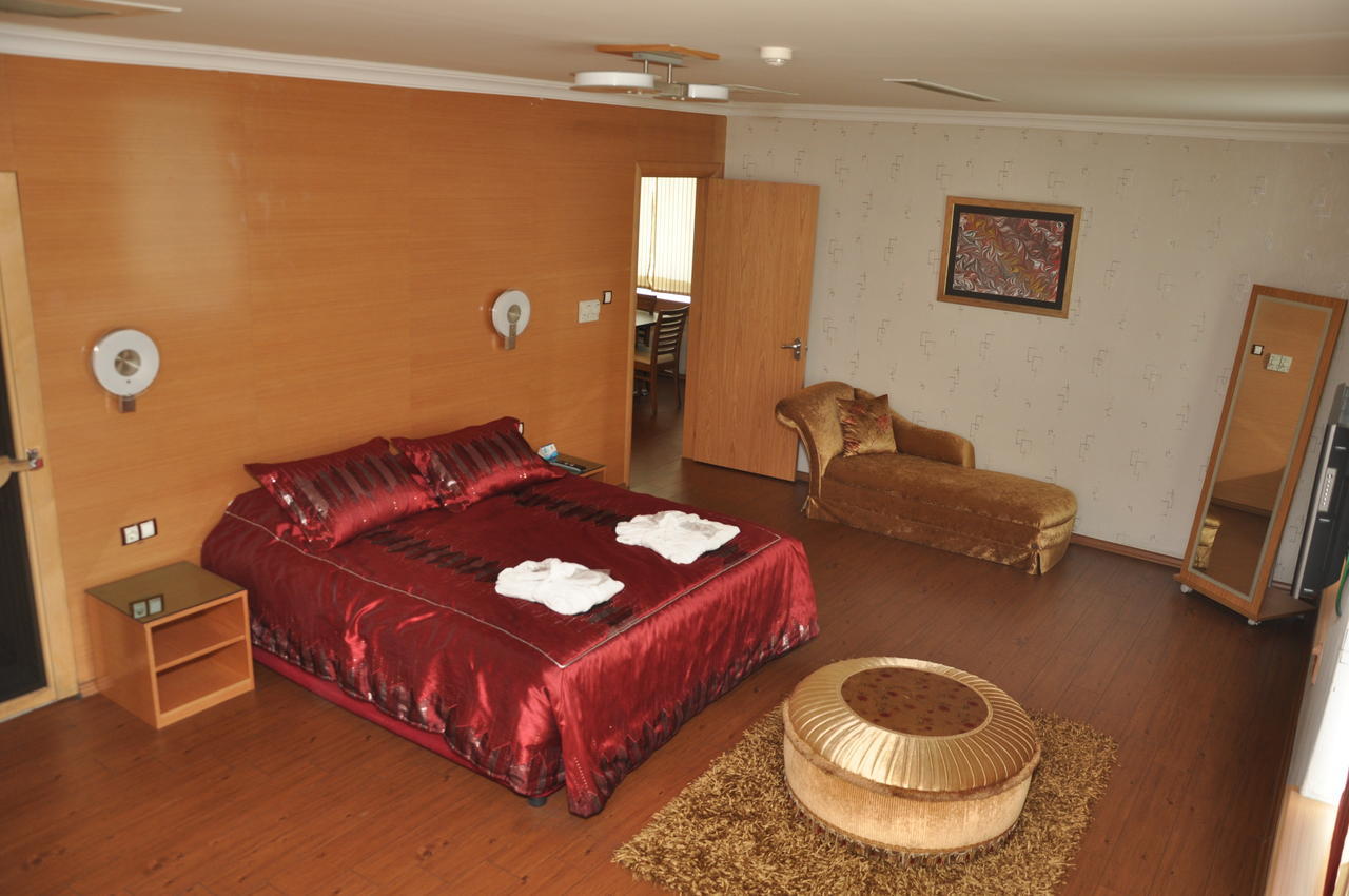 Gaziantep Plaza Hotel Exterior photo